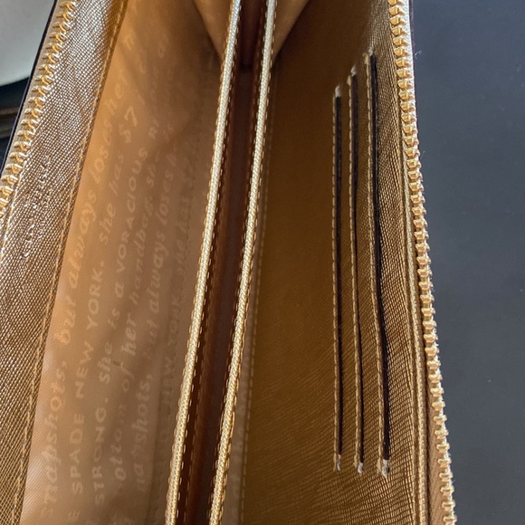 ♠️Kate Spade “golden” wristlet - Picture 12 of 13